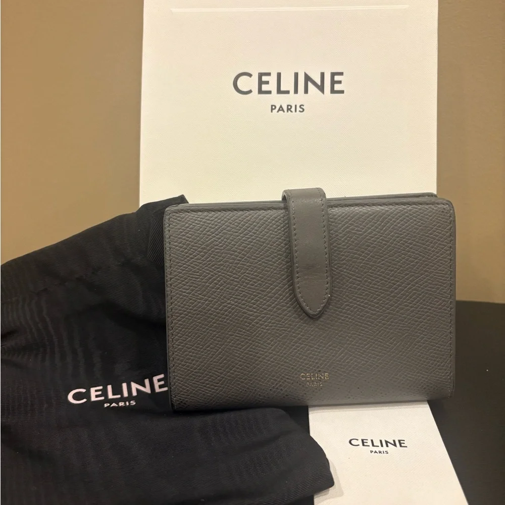 Celine Paris Bi-Fold Wallet – Gray Textured Leather - Picture 2 of 9